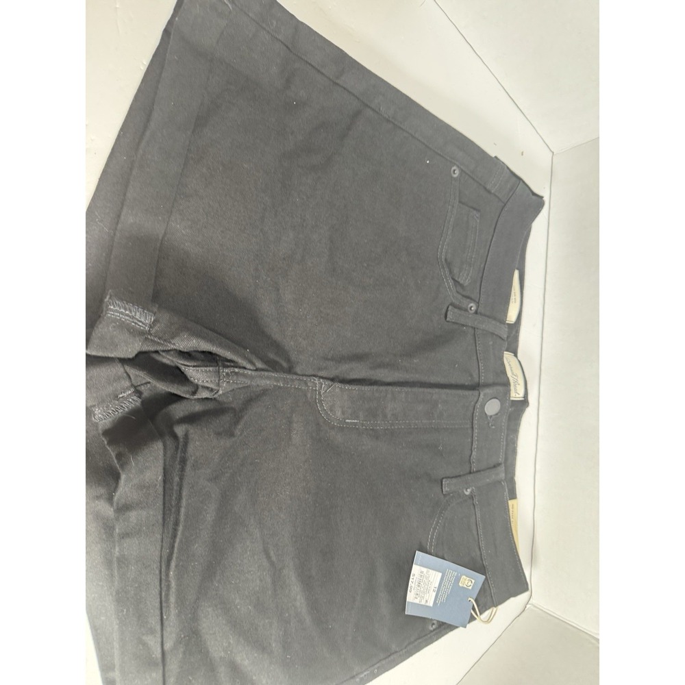 Universal Thread Women's High Rise Midi Denim Shorts Black Size 12 NWT
